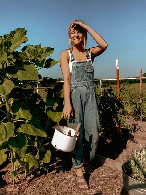 farmgirl aesthetic